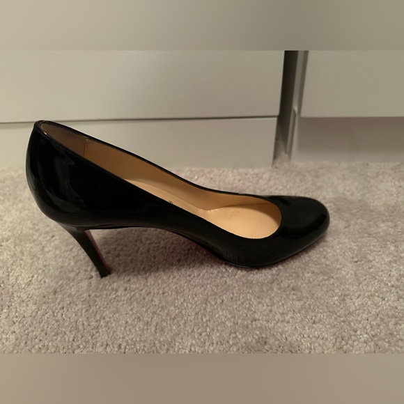 Christian Loboutin Simple Pump Heel - Picture 5 of 5